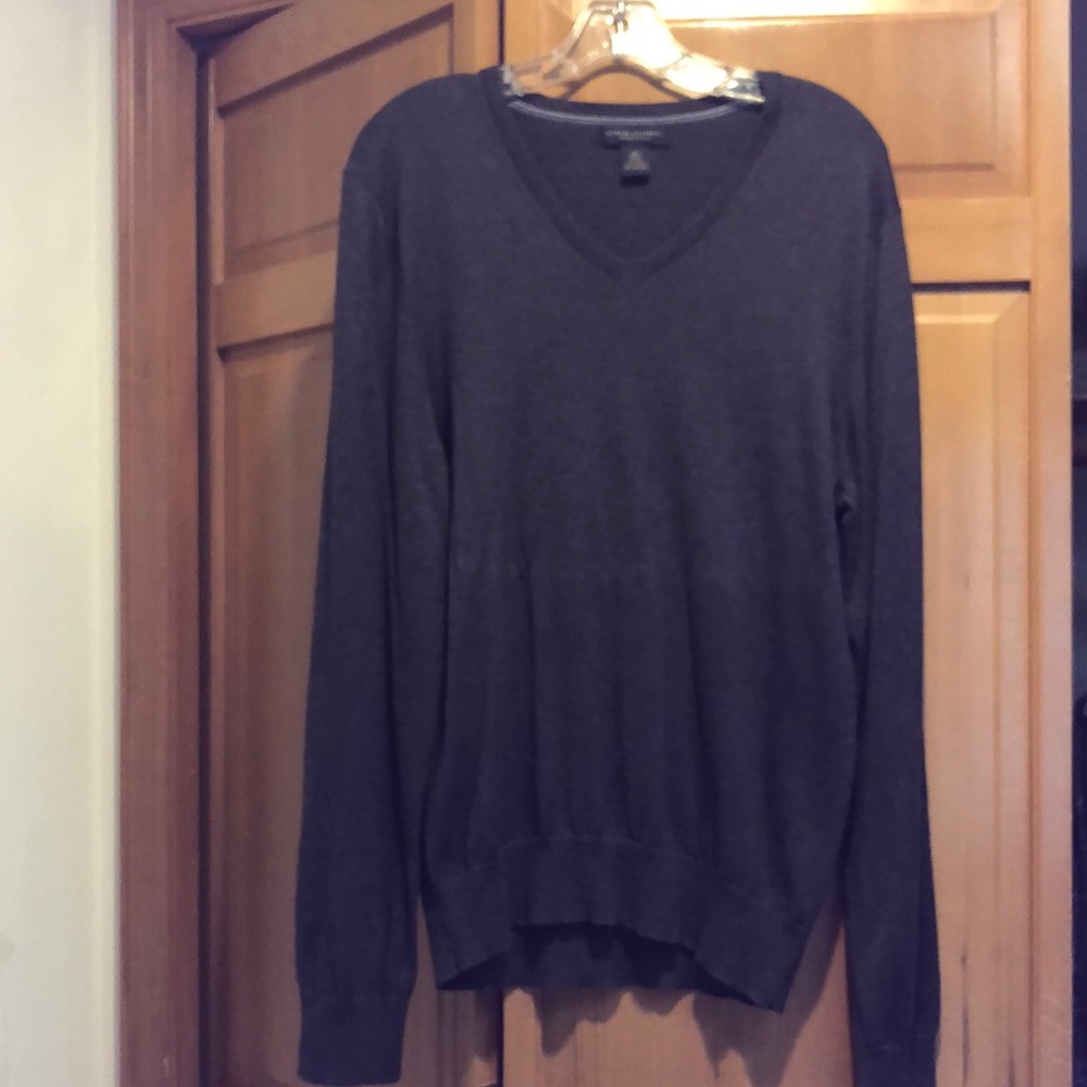 Men’s lightweight cashmere blend sweater